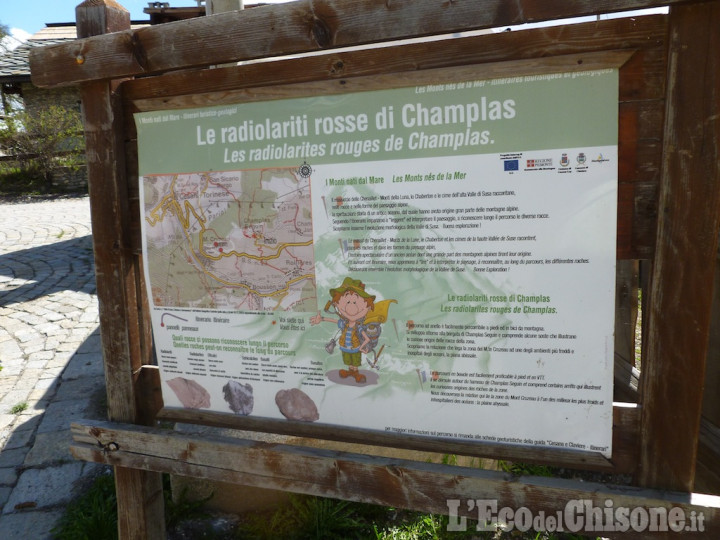 Discarica abusiva a Champas Seguin sull&#039;area geologica dei Radiolariti