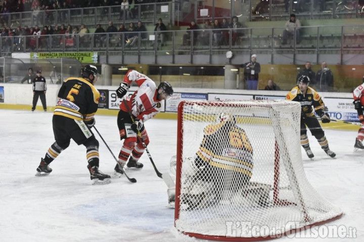 Hockey ghiaccio Ihl, Valpeagle battuta dalla nuova capolista Varese, giovedì arriva Pergine