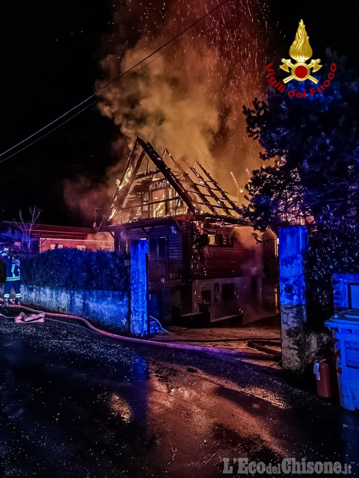 Trana: fiamme in un'abitazione di via Tevere
