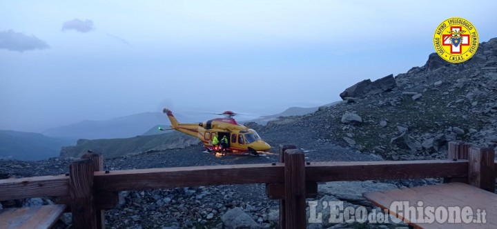 Crissolo: primo soccorso notturno in elicottero al rifugio Quintino Sella
