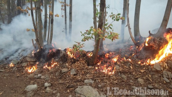 Incendio Cumiana: ancora focolai a Tavernette e zona Tre Rii
