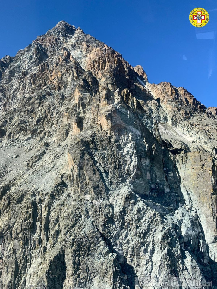 Crissolo: donna caduta  sulla parete est del Monviso, trasportata in ospedale in elicottero
