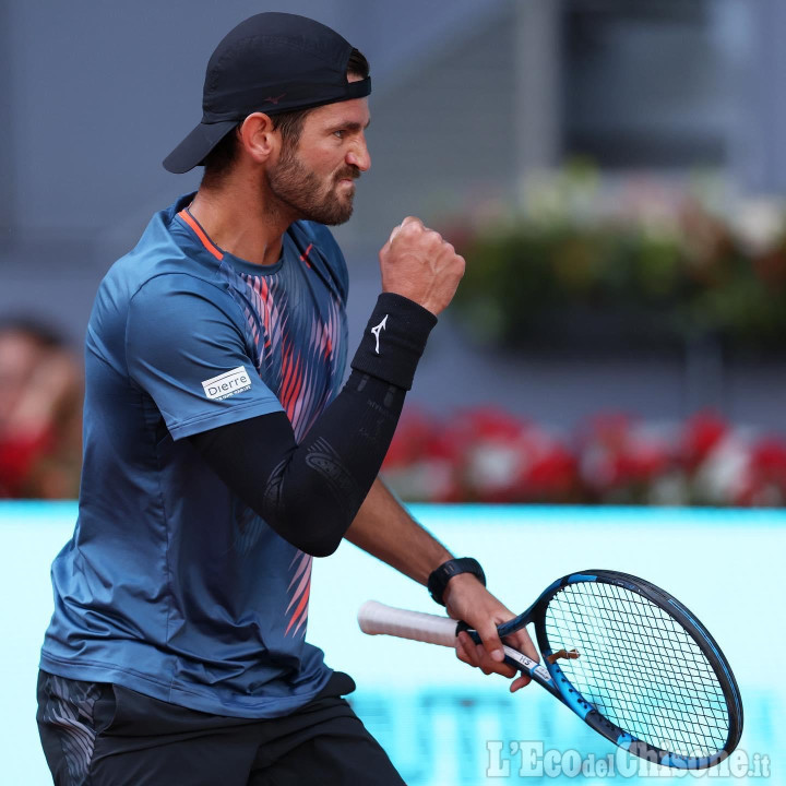 Tennis: storico Vavassori, dopo cinque set di cui tre vinti al tiè-break passa il primo turno del Roland Garros