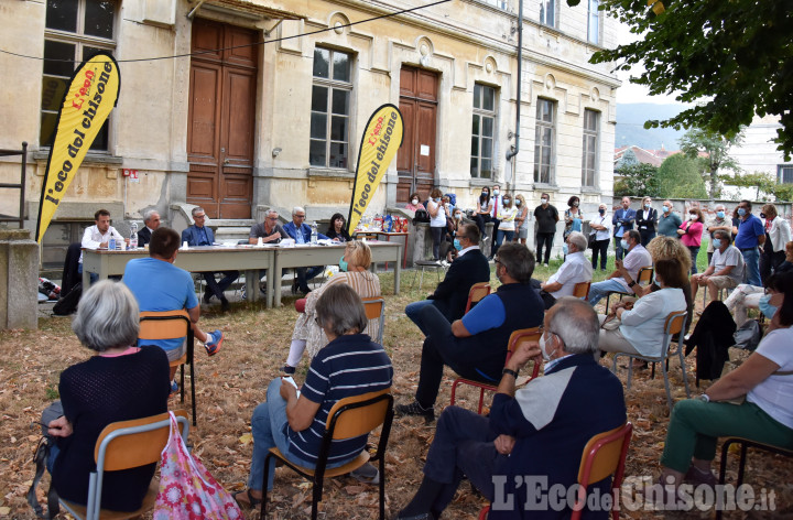 Pinerolo: pubblico al primo dibattito tra candidati sindaci ad Abbadia