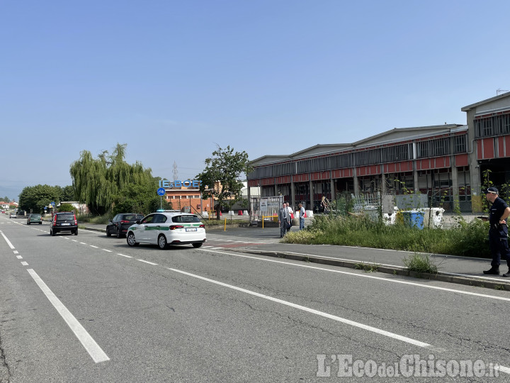 Orbassano: scontro tra bici e auto in strada Borgaretto, anziano in ospedale