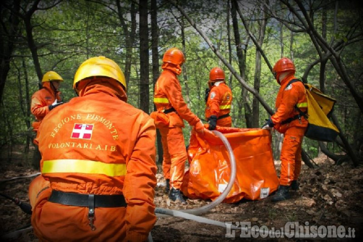 Incendi, stato di massima pericolosità revocato in provincia di Torino, permane nel Cuneese