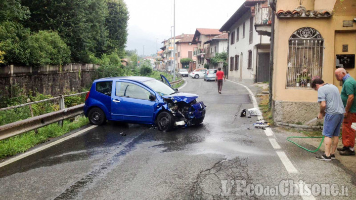 Giaveno: incidente in via Marchini, i residenti chiedono il senso unico