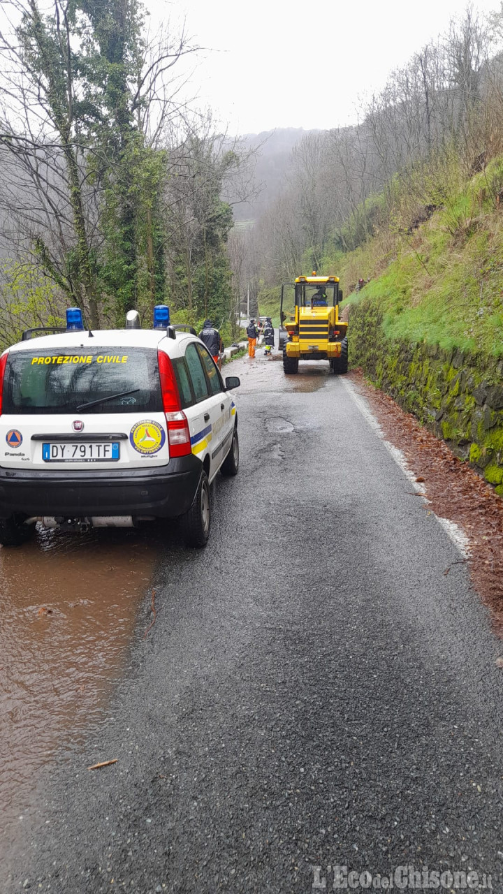 Strada per Pramollo chiusa da una frana, borgate isolate a San Germano