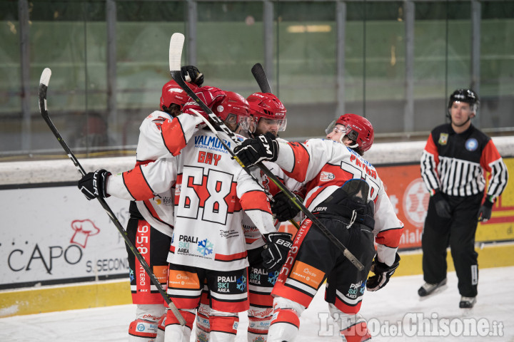 Hockey ghiaccio, a Torre il pubblico torna al "Cotta": stasera amichevole con Varese