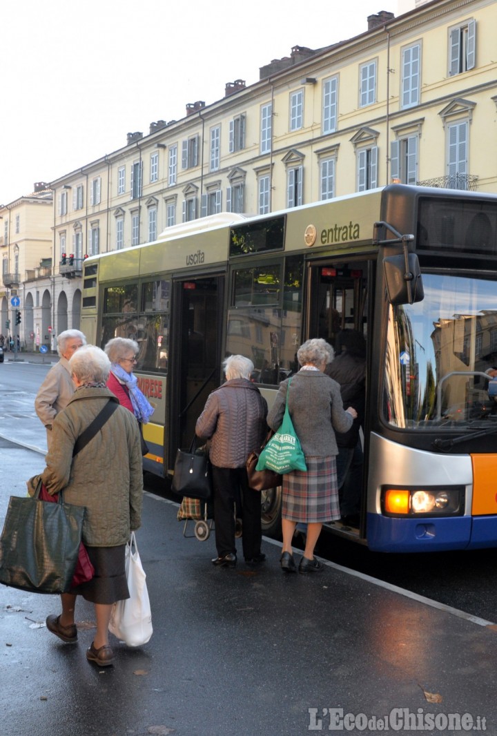Pinerolo bus urbani: agevolazione studenti e anziani