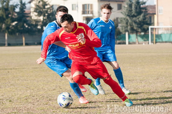 Calcio: domenica a Villafranca il derby del Po