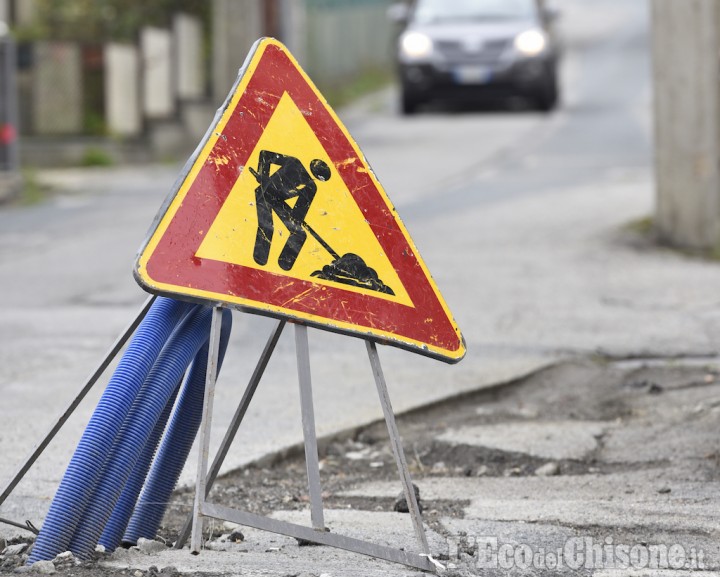 Val Chisone: lunedì 15 chiusura della rotatoria di Malanaggio per asfaltatura