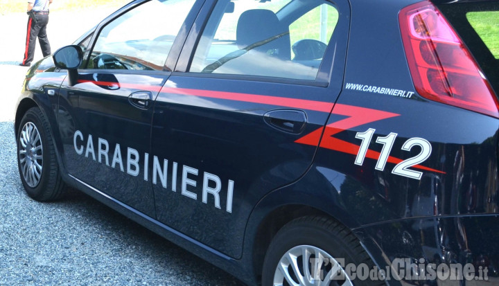 Cantalupa: intercettati dai carabinieri, scappano su una Golf sospetta