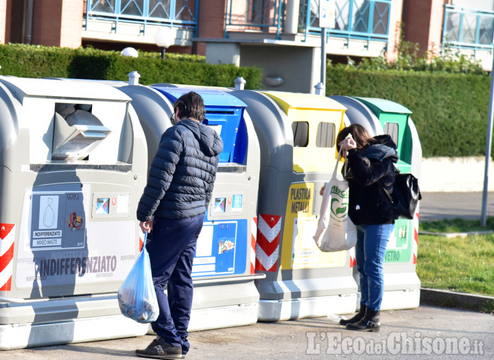 Pinerolo, aumentano raccolta differenziata e, soprattutto, i rifiuti abbandonati: più che raddoppiati in un anno 