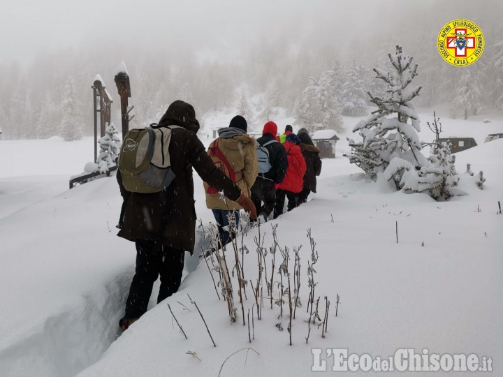 Cinque migranti bloccati dalla neve soccorsi sulle montagne di Cesana