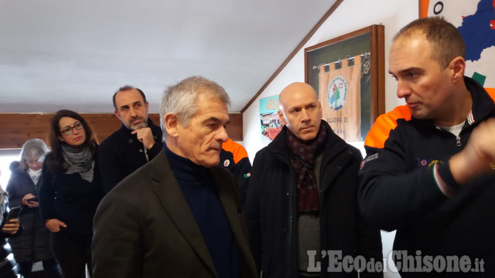 Sergio Chiamparino in visita all&#039;Aib di Cumiana