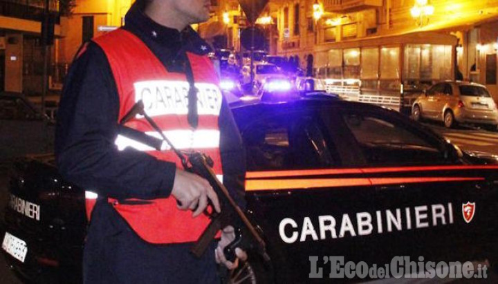 Cavour: auto rubata con targhe rubate, i Carabinieri denunciano due giovani