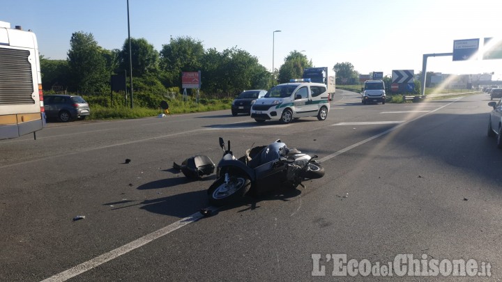 Beinasco: scontro tra moto e auto a Fornaci, biker in ospedale