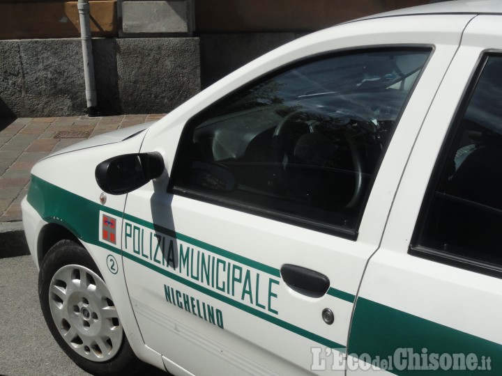 Nichelino: ubriaco travolge due auto ferme al semaforo