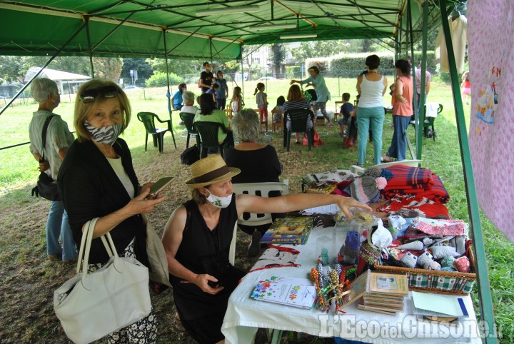 Torre Pellice: mercatini e letture per i bambini