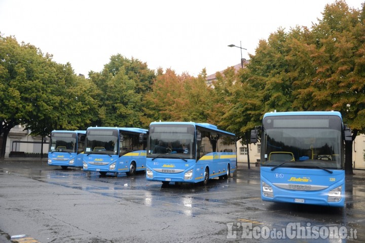 Da oggi sulle linee del Pinerolese i nuovi pullman Sadem presentati ieri