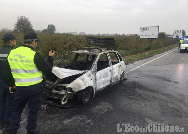Orbassano: auto in fiamme sulla Circonvallazione esterna