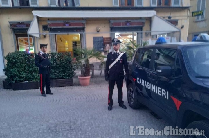 Torre Pellice: denunciati dai carabinieri dopo il raid vandalico notturno