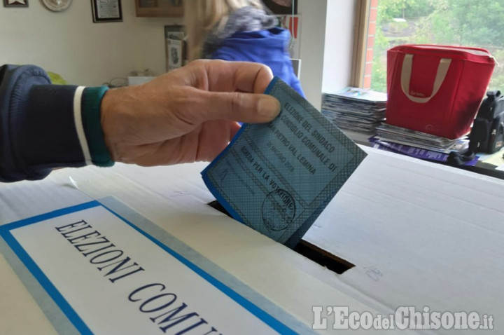 Elezioni comunali: alle 23 a Beinasco e Rivalta soltanto quattro cittadini su dieci alle urne