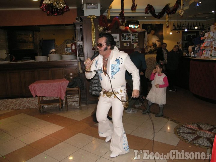 Anche Elvis scalda la voce per il concerto dei sosia a Villar Perosa con Cuore Aperto