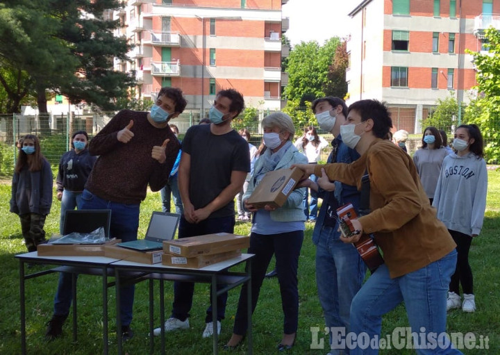 Progetto Digitali Uguali: 10 pc alla scuola media Brignone di Pinerolo