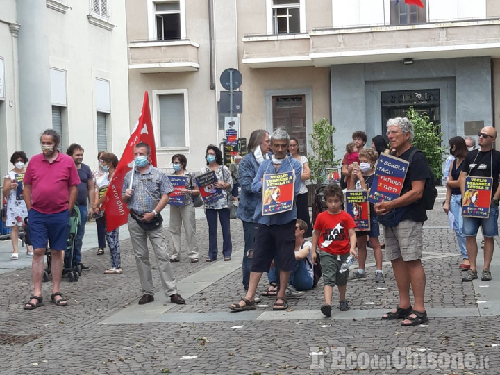 Pinerolo: flash mob per la scuola