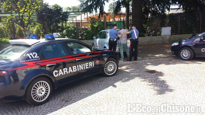 Rapinò un&#039;anziana a Sanfront, arrestato sinti di Villafranca