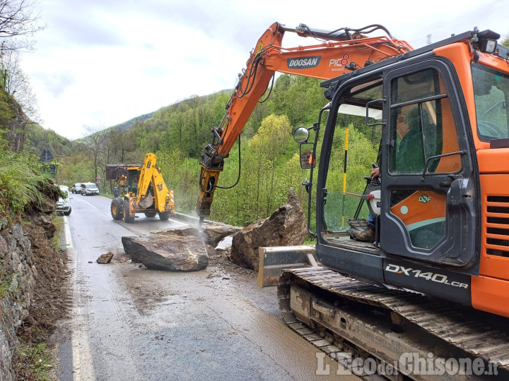 Val Germanasca: liberata dai massi e riaperta la strada provinciale 169 a Perrero