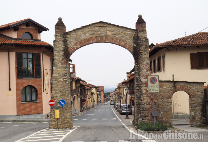 Frossasco: co-inceneritore, presidio davanti al Comune 