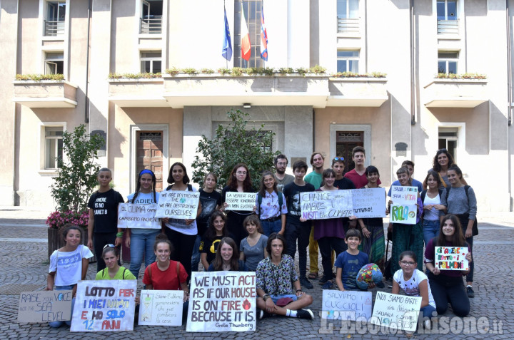 Primo presidio di Fridays for Future Pinerolo 