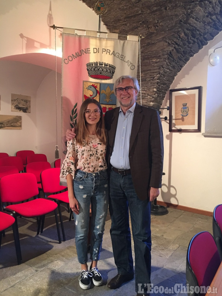 Denisa Zamfira cittadina onoraria di Pragelato. Il sindaco: «Storia di buona integrazione»