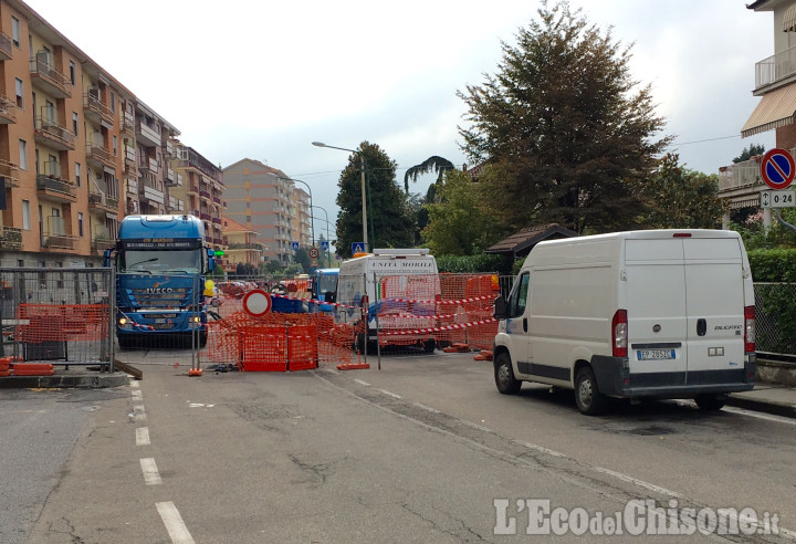 Orbassano: guasto al collettore fognario, chiusa via Volvera