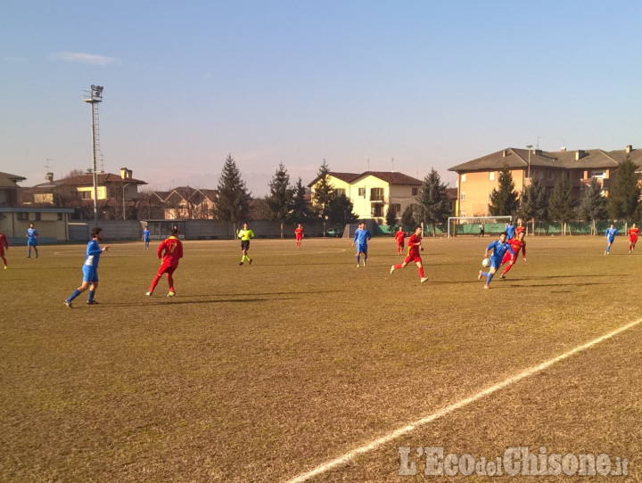 Calcio: Pinerolo resta in dieci a fine primo tempo
