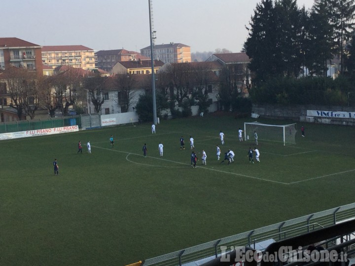 Calcio: Pinerolo batte Fezzanese, finisce 3-2