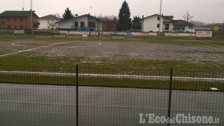 Calcio: campionati a singhiozzo, tra rinvii e campi praticabili