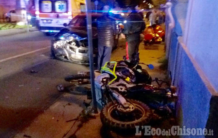 Pinerolo: auto contro moto, due feriti