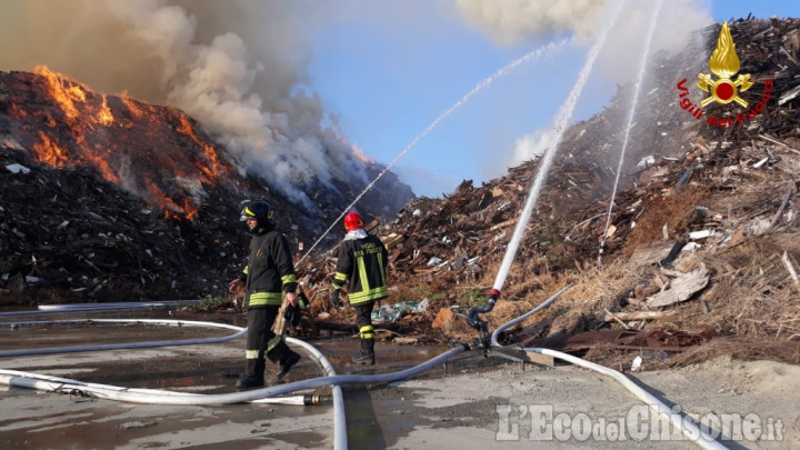 Incendio all&#039;ex Annovati di Frossasco: per i turchi c&#039;è un precedente