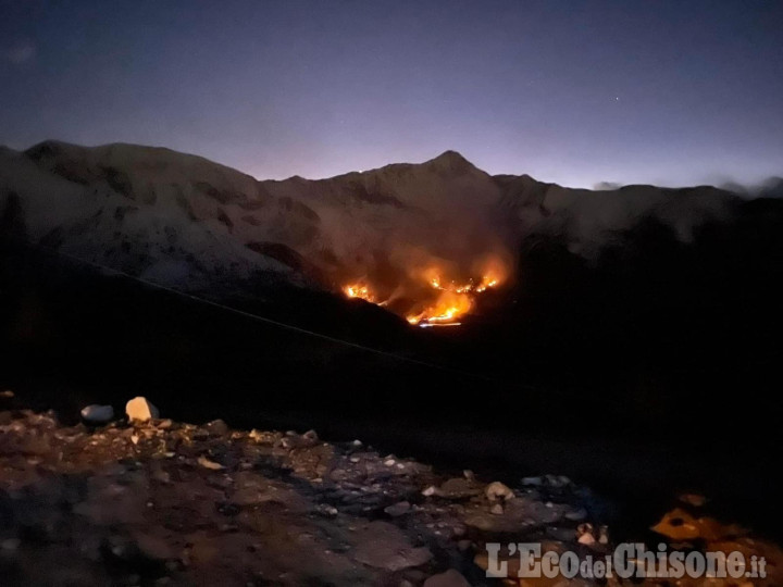 Incendio vicino a Rucas, la situazione sembra sotto controllo