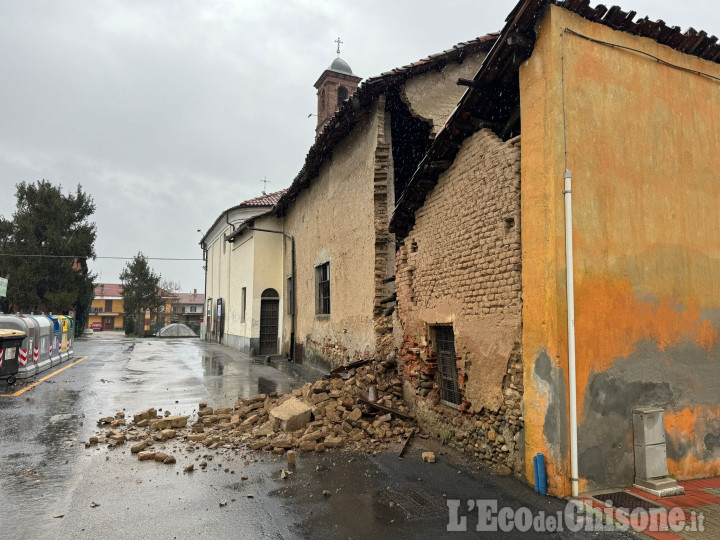 Scalenghe,  a Murisenghi crollato il muro di un cascinale