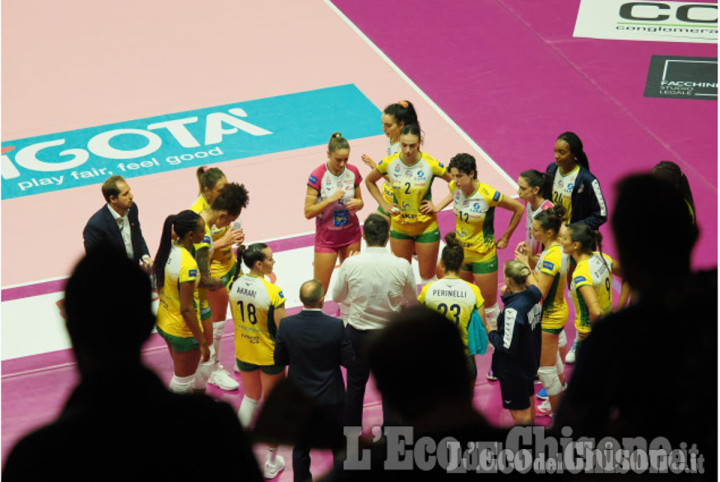 Volley A1 femminile, hurrà per Wash4green Pinerolo: lunga lotta a Pesaro decisa al tie-break