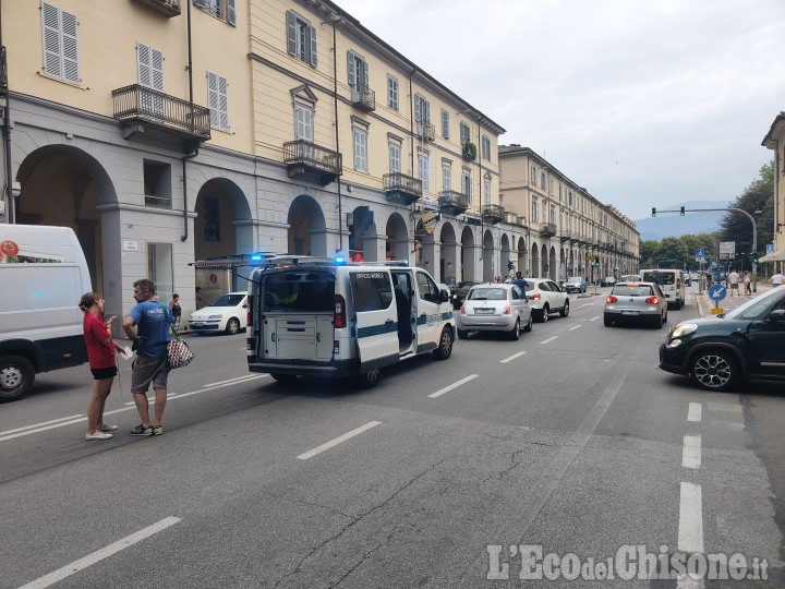 Pinerolo: tamponamento in corso Torino, ferme due vetture 