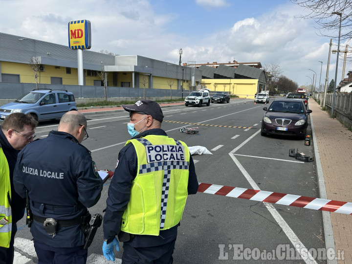 Orbassano: travolto da un autocarro mentre era in bici, morto 80enne di Rivalta