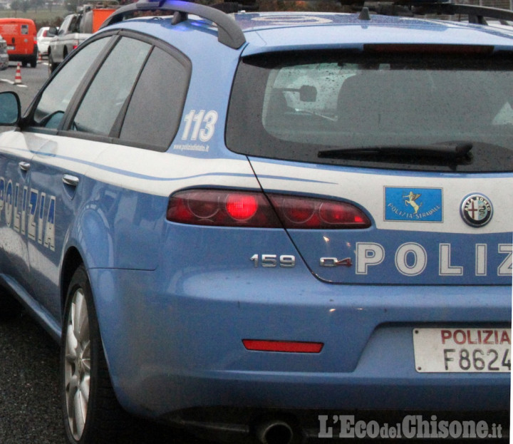 Danneggia 13 auto a Torino, arrestato 23enne di Rivalta