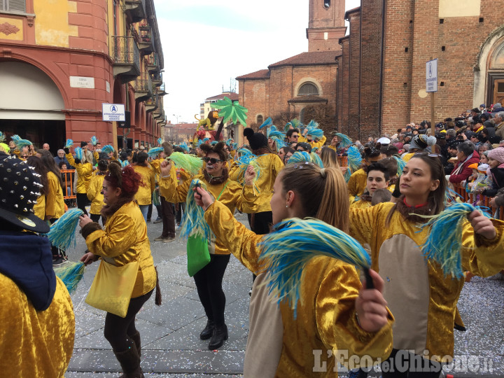 Carnevale, la sfilata di domenica a Barge, tempo permettendo