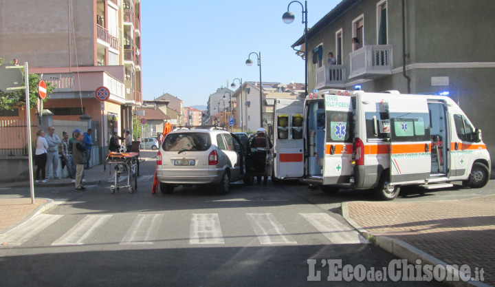 Nichelino: incidente con feriti in via S. Francesco d&#039;Assisi